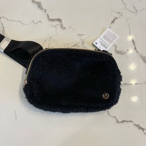 Lululemon Fleece Sherpa Everywhere Belt Bag NWT